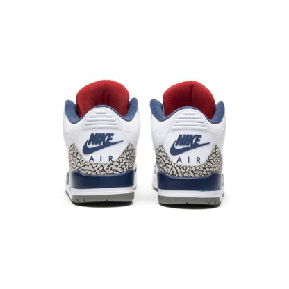 Air Jordan 3 Retro OG ‘True Blue’